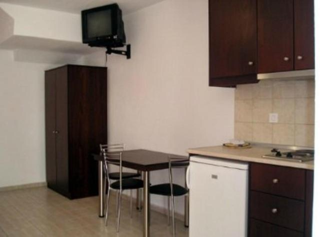 Golden Beach Inn Khrysi Ammoudia Rom bilde