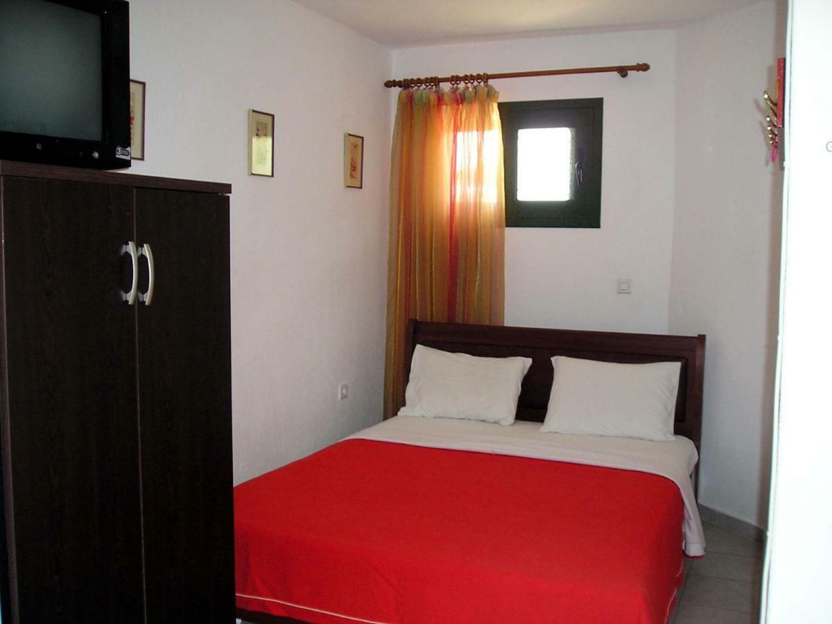 Golden Beach Inn Khrysi Ammoudia Eksteriør bilde